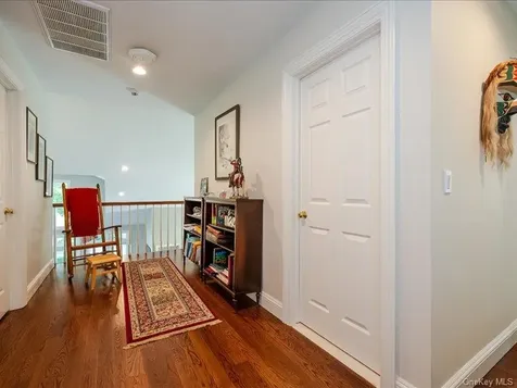 38 Fieldstone Lane Oyster Bay NY 11771