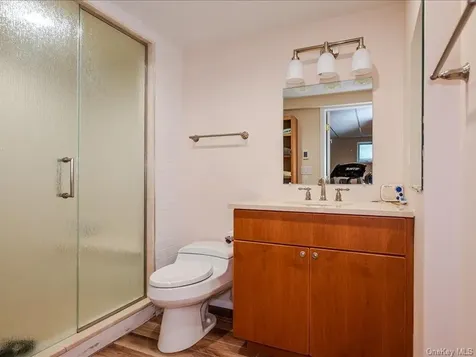 38 Fieldstone Lane Oyster Bay NY 11771