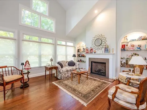 38 Fieldstone Lane Oyster Bay NY 11771