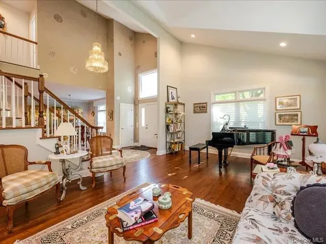 38 Fieldstone Lane Oyster Bay NY 11771