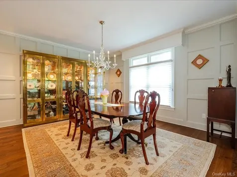 38 Fieldstone Lane Oyster Bay NY 11771
