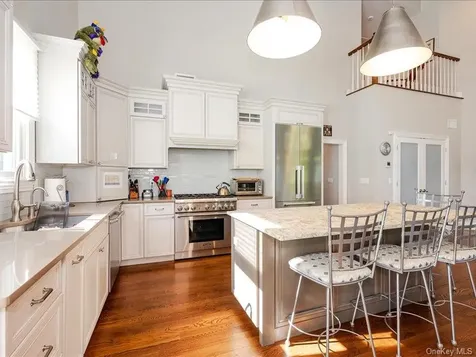 38 Fieldstone Lane Oyster Bay NY 11771
