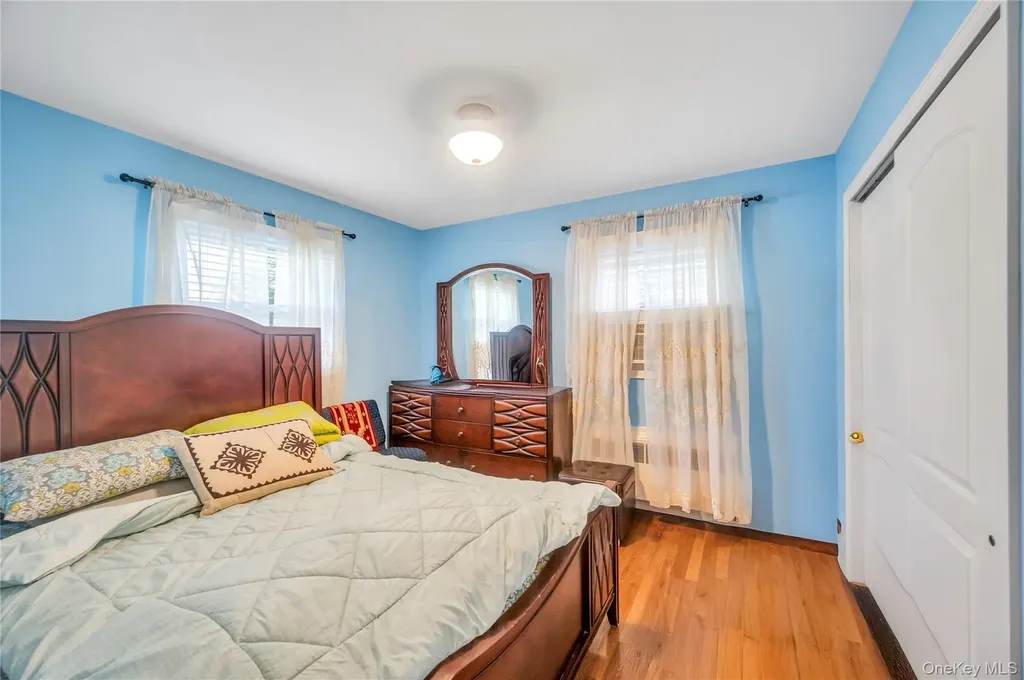 154 8th Street Bethpage NY 11714