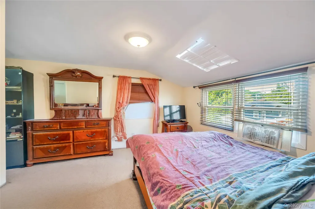 154 8th Street Bethpage NY 11714