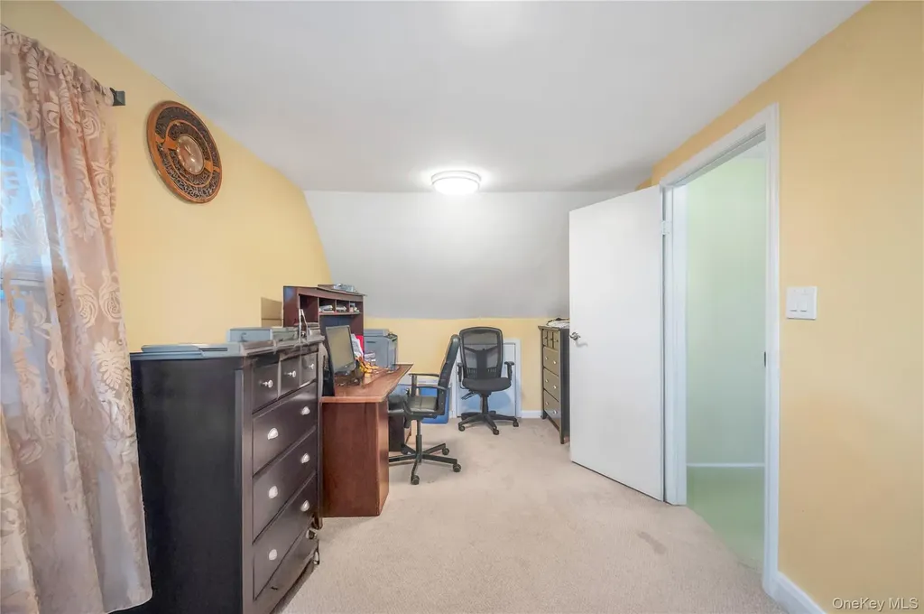 154 8th Street Bethpage NY 11714