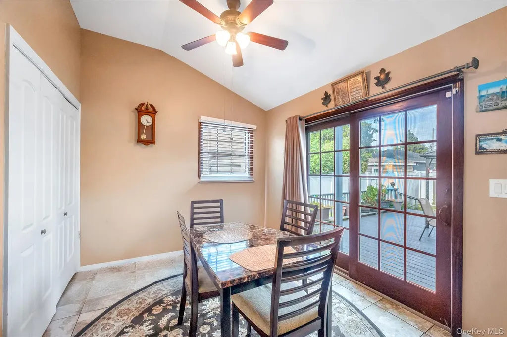 154 8th Street Bethpage NY 11714