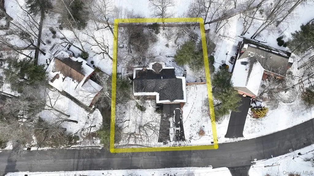 11 Lomond Avenue Chestnut Ridge NY 10977
