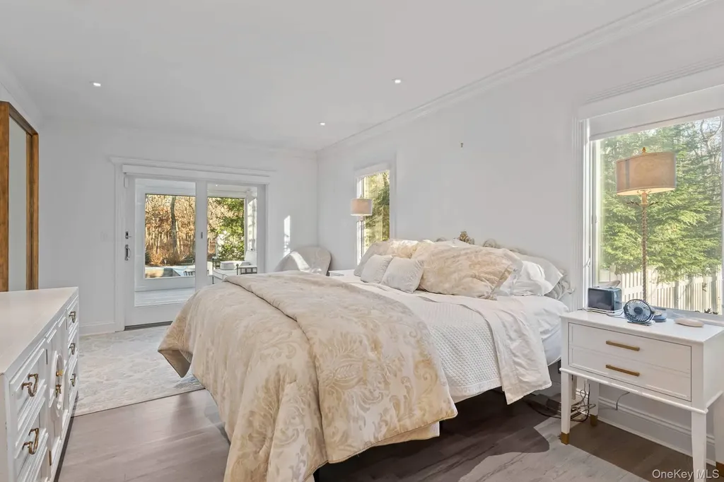 1824 Majors Path Southampton NY 11968