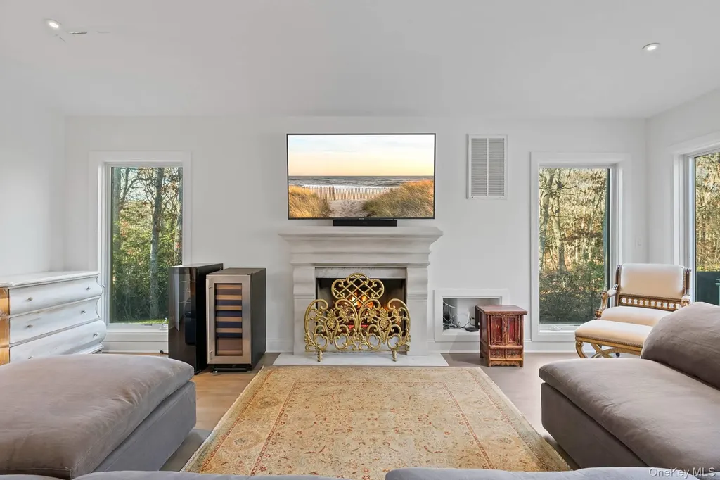 1824 Majors Path Southampton NY 11968