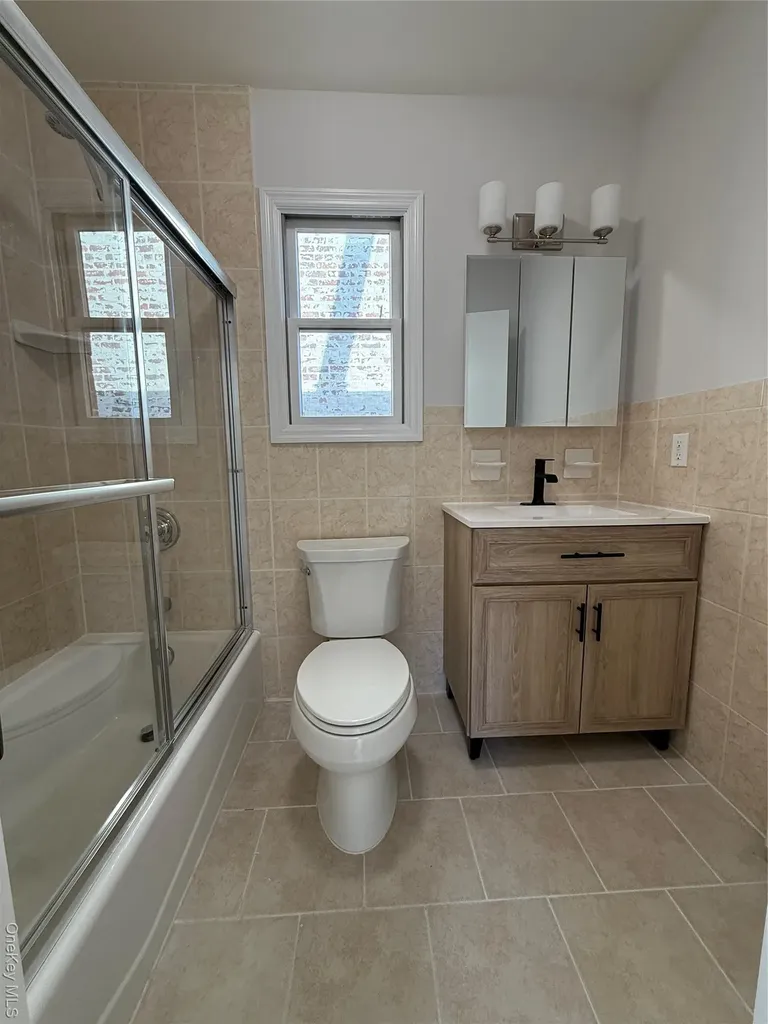 13009 58th Road Flushing NY 11355