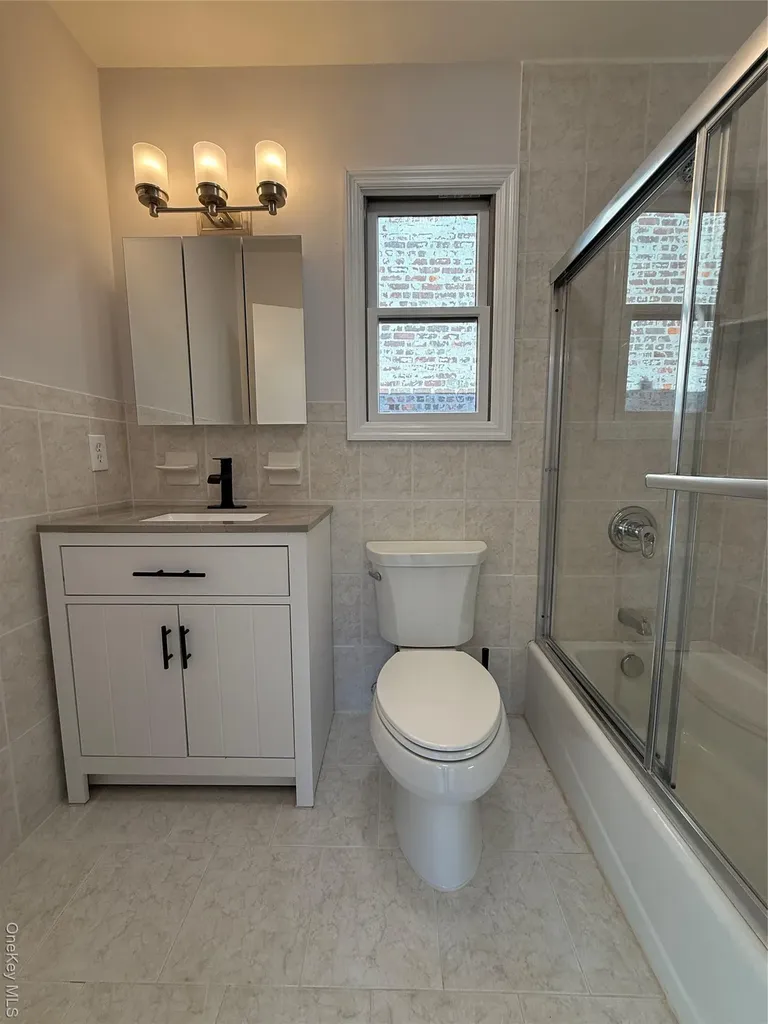 13009 58th Road Flushing NY 11355