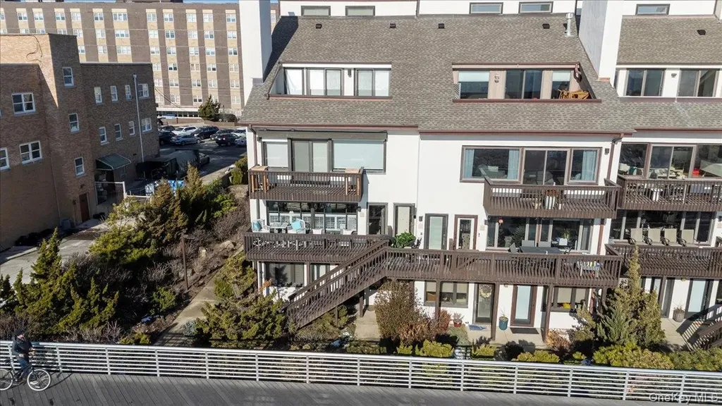 627 Oceanfront Long Beach NY 11561