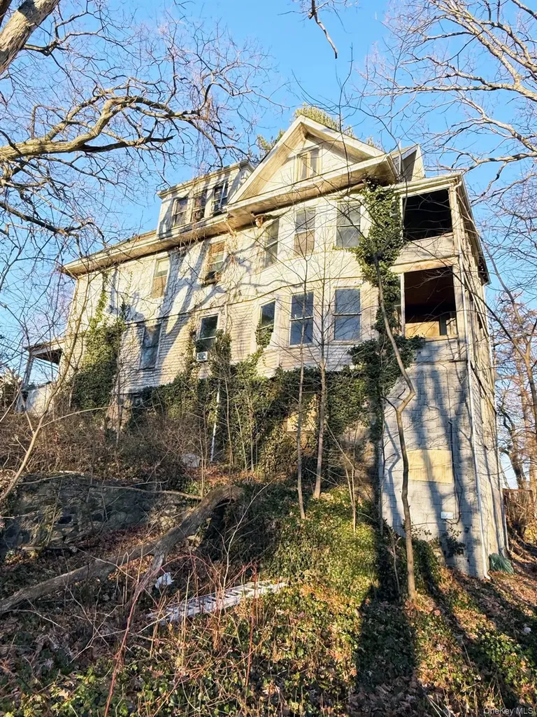 6 Aka 10 Rossmore Avenue Bronxville NY 10708