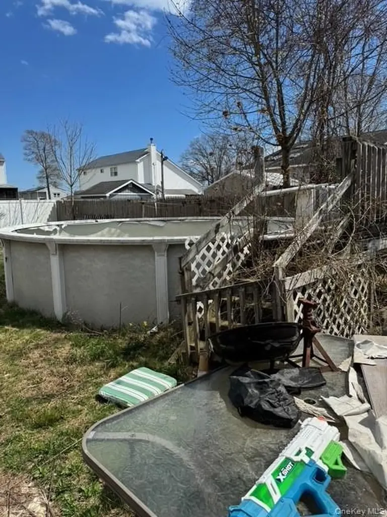 122 Manor Drive Brookhaven NY 11967