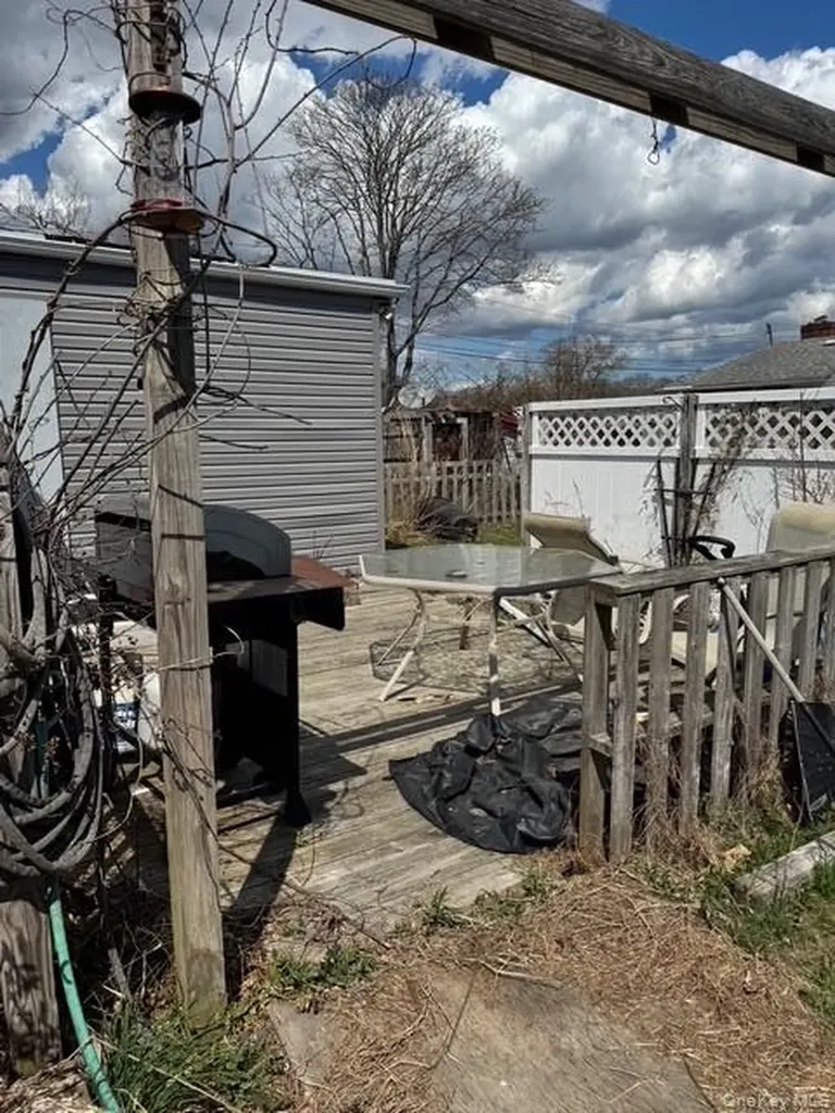 122 Manor Drive Brookhaven NY 11967
