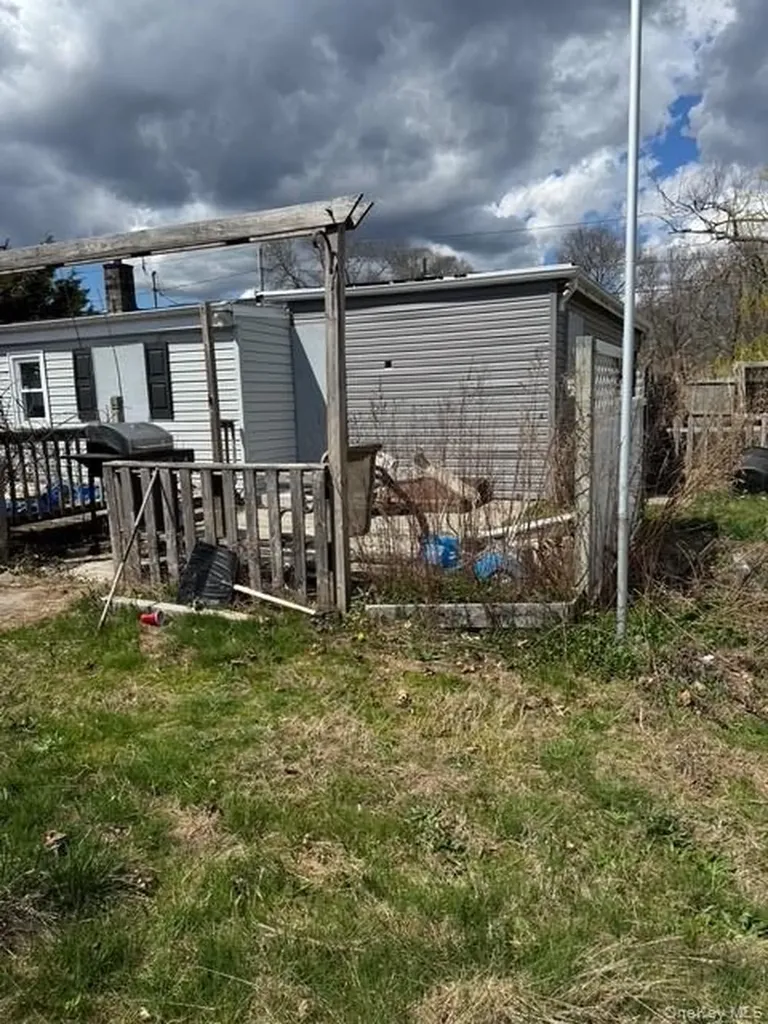 122 Manor Drive Brookhaven NY 11967