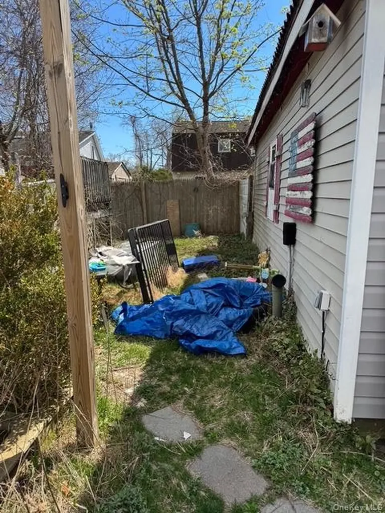 122 Manor Drive Brookhaven NY 11967
