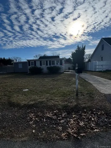 122 Manor Drive Brookhaven NY 11967