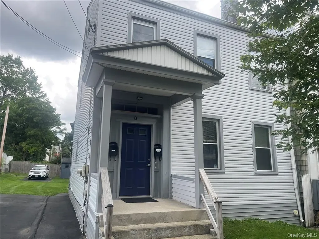 8 Mansion Street Poughkeepsie NY 12601