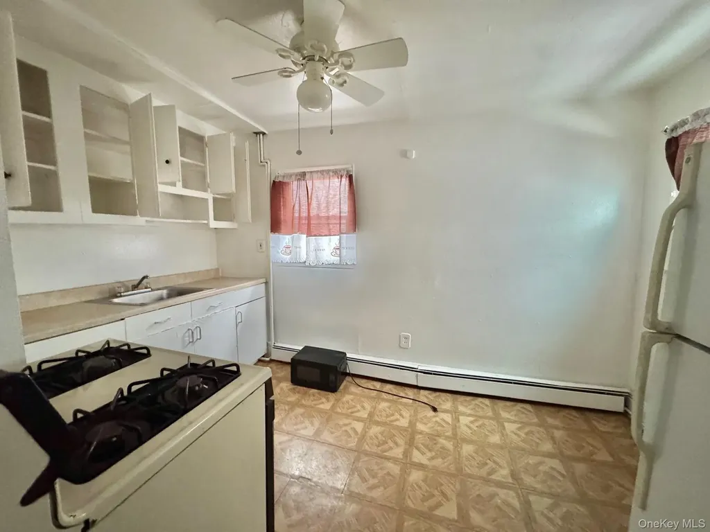 622 Broadway Amityville NY 11701