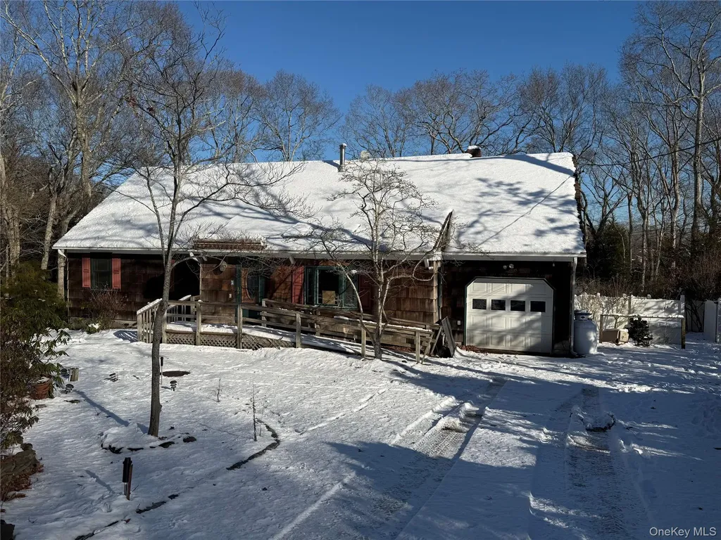 3 Fairview Road Hampton Bays NY 11946