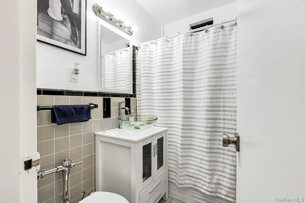 2 W End Avenue Brooklyn NY 11235