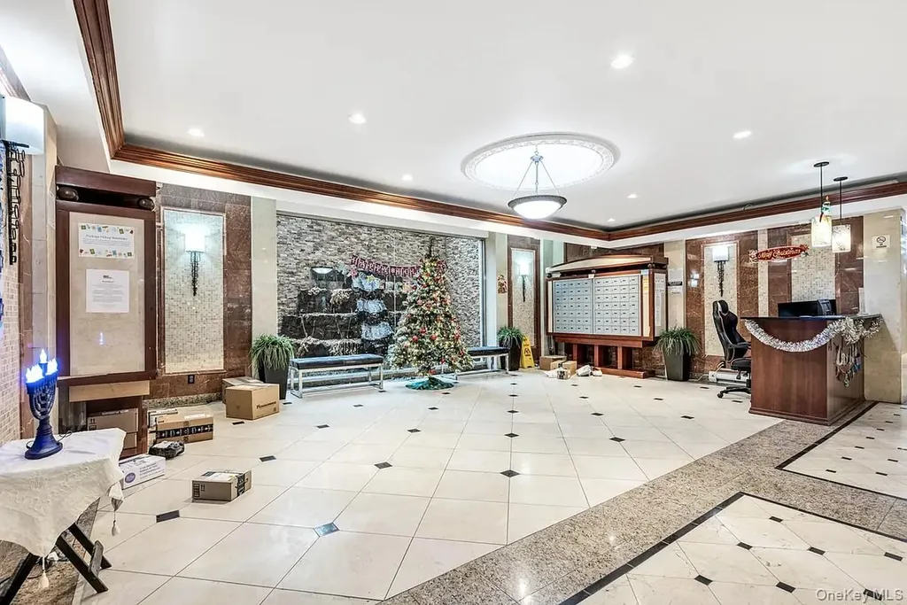 2 W End Avenue Brooklyn NY 11235