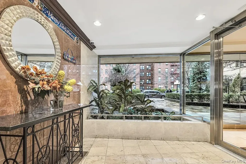 2 W End Avenue Brooklyn NY 11235