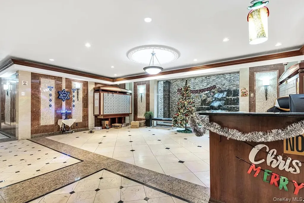 2 W End Avenue Brooklyn NY 11235