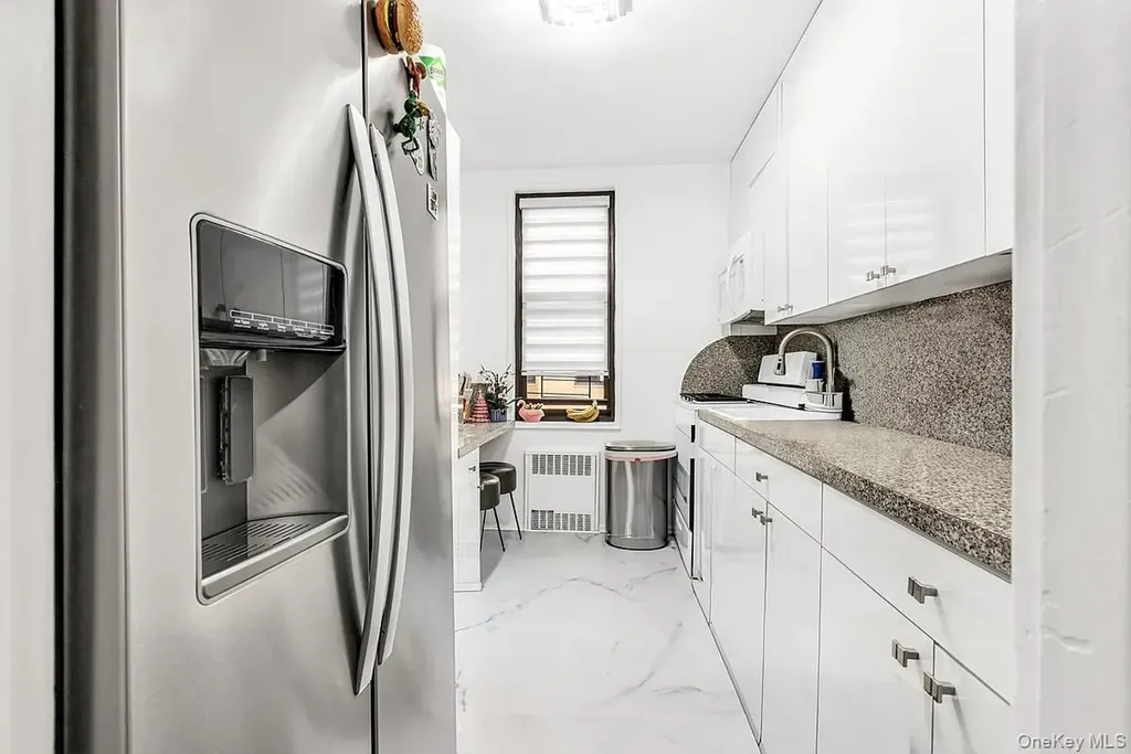 2 W End Avenue Brooklyn NY 11235
