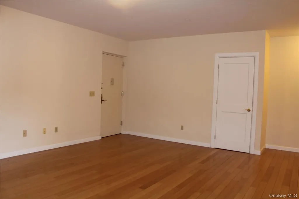 85 Bronx River Road Yonkers NY 10704