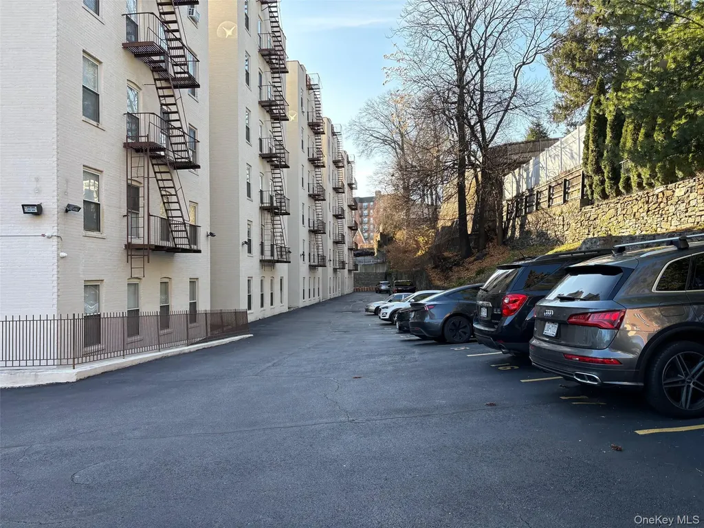 85 Bronx River Road Yonkers NY 10704