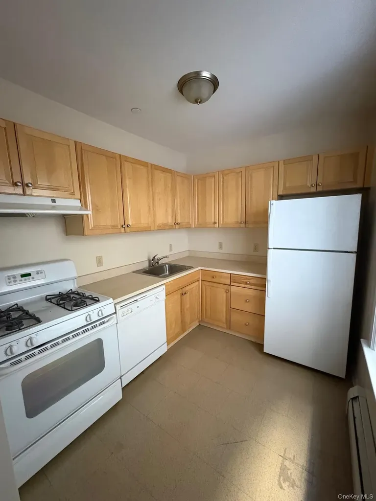 85 Bronx River Road Yonkers NY 10704