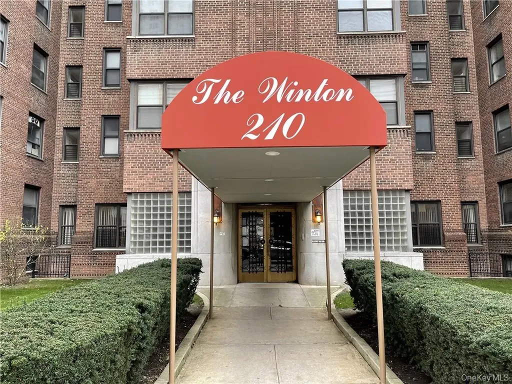 210 Martine Avenue White Plains NY 10601