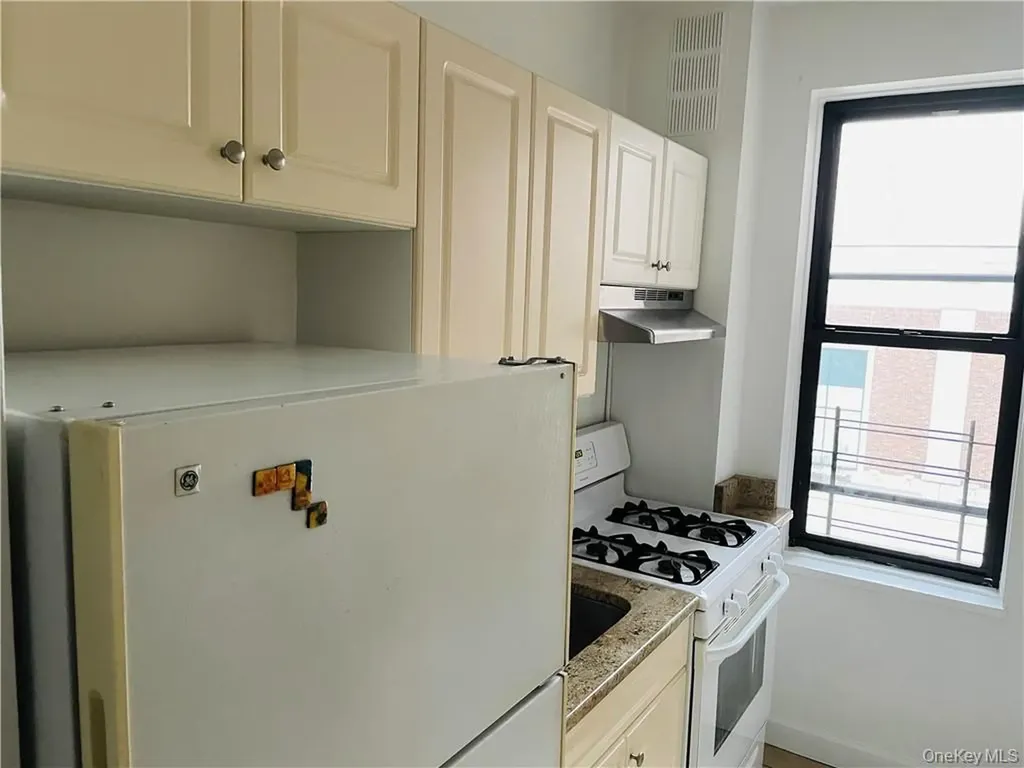210 Martine Avenue White Plains NY 10601