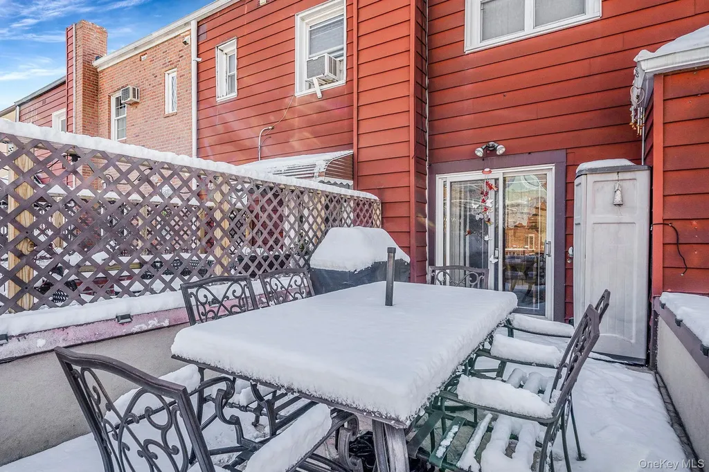 6051 71st Street Maspeth NY 11378
