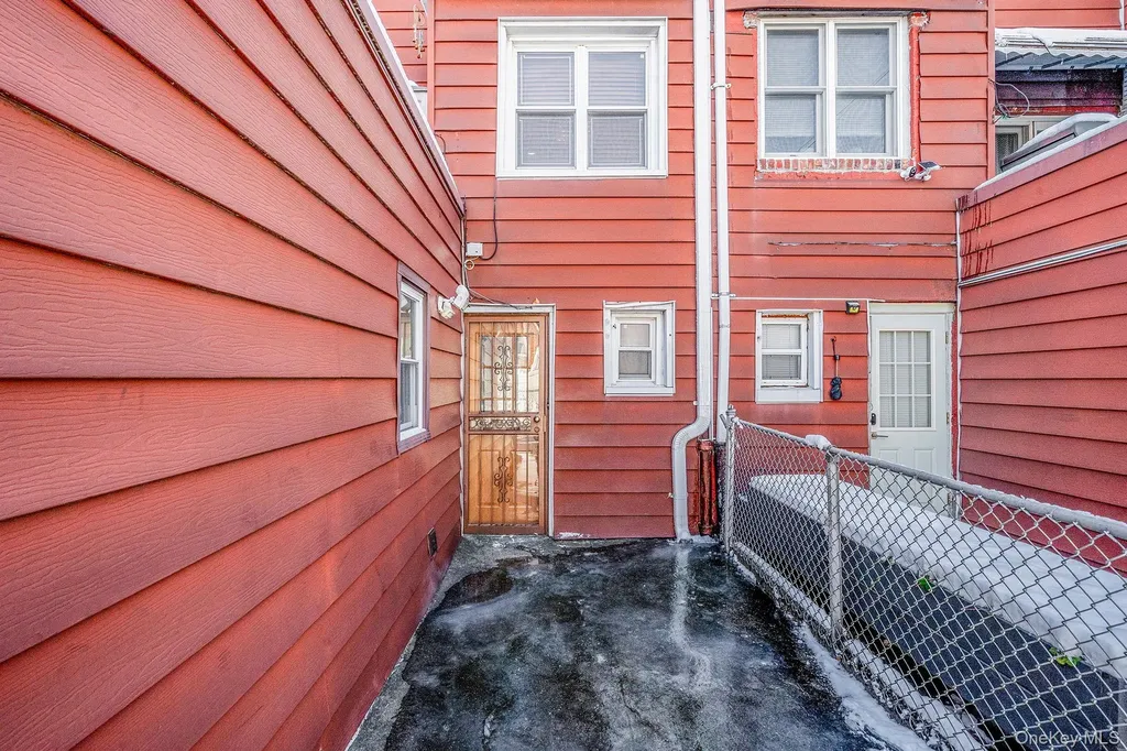 6051 71st Street Maspeth NY 11378