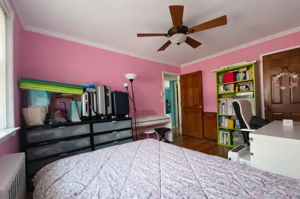 6 West Mill Drive Great Neck NY 11021