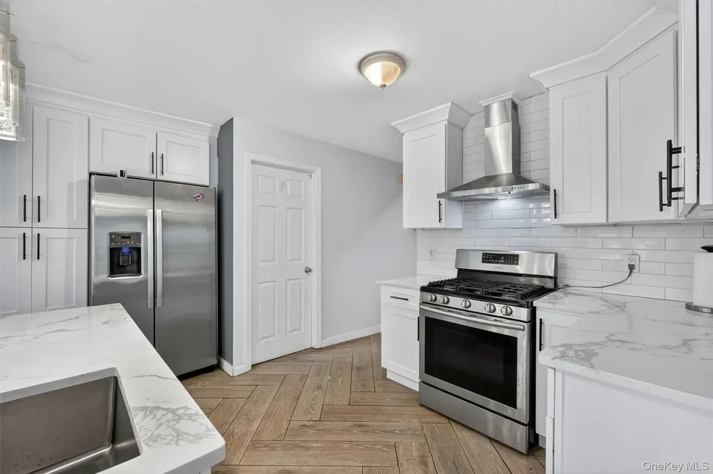 5 Red Tail Court Pawling NY 12564