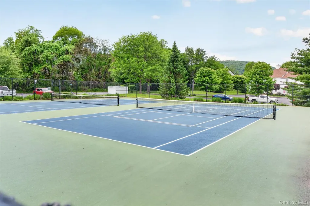5 Red Tail Court Pawling NY 12564