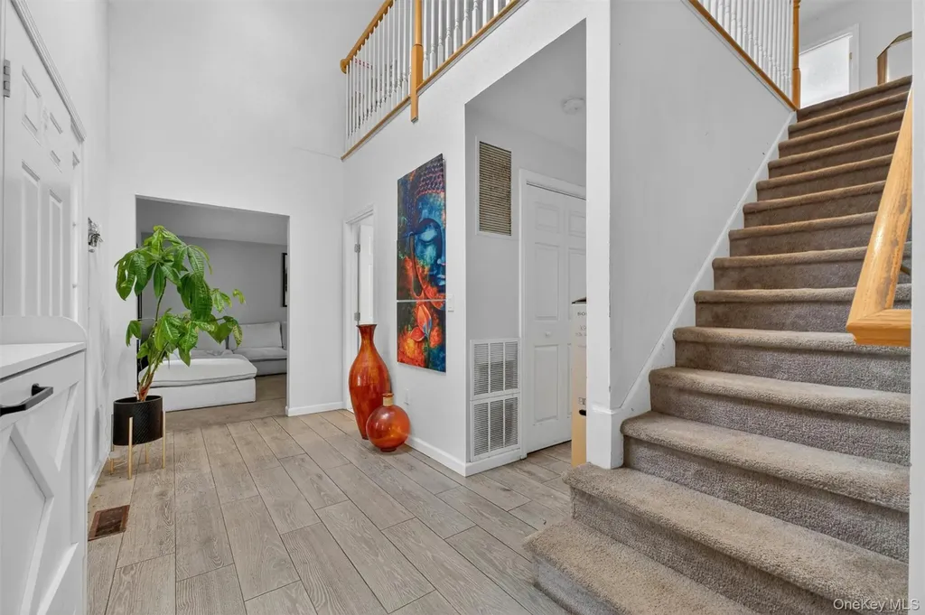 5 Red Tail Court Pawling NY 12564