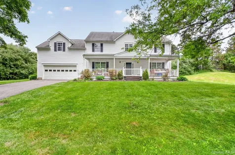 5 Red Tail Court Pawling NY 12564