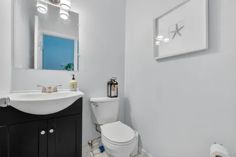 5 Red Tail Court Pawling NY 12564