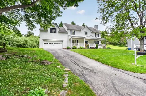 5 Red Tail Court Pawling NY 12564