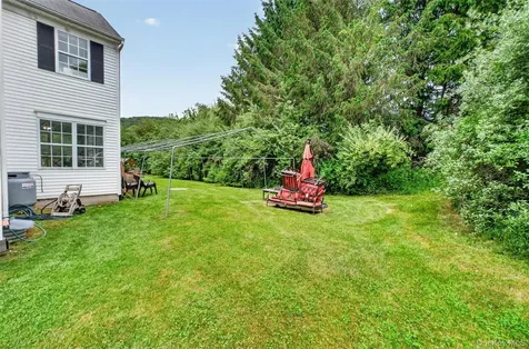 5 Red Tail Court Pawling NY 12564