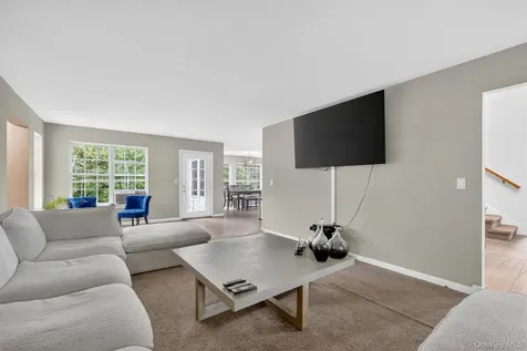 5 Red Tail Court Pawling NY 12564