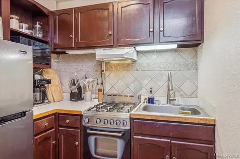 600 Pelham Road New Rochelle NY 10805