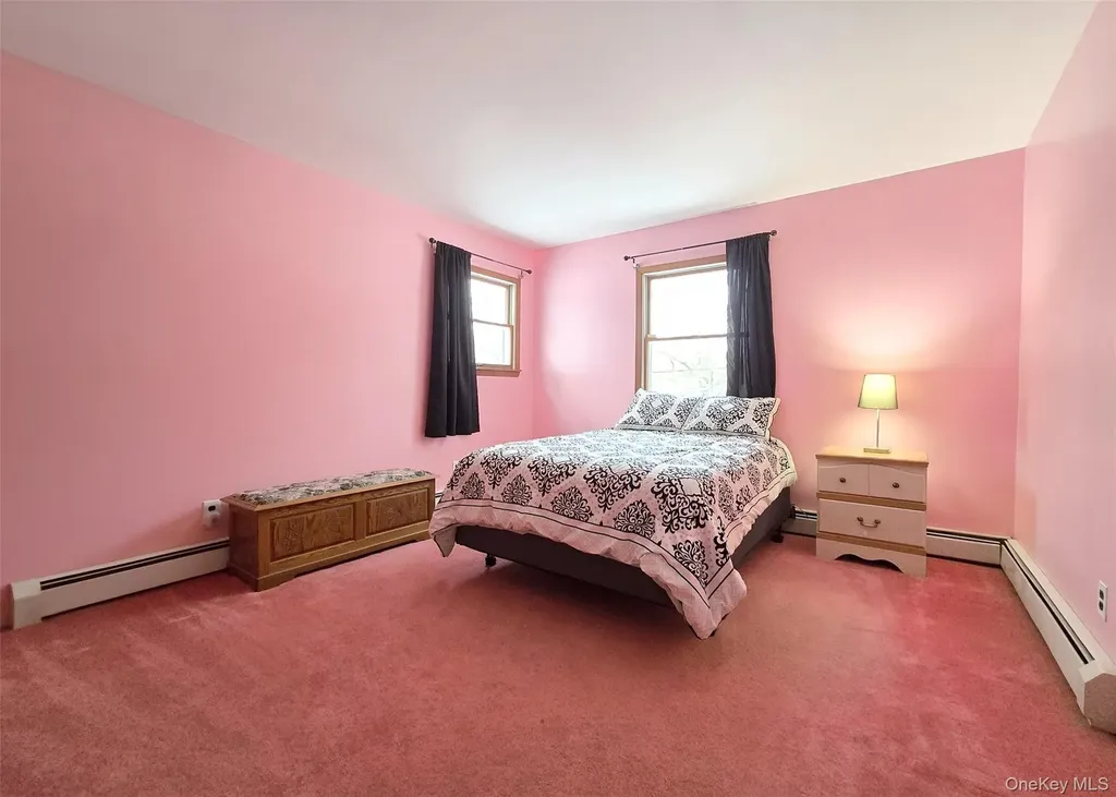 14 Avenue C Holbrook NY 11741