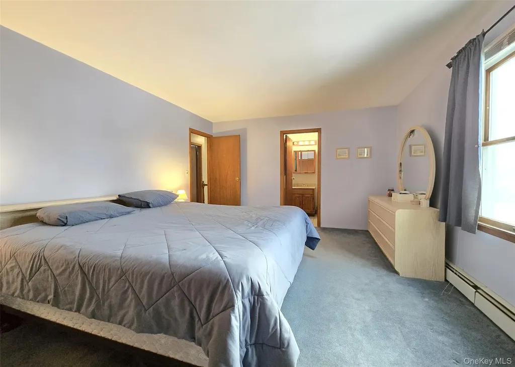 14 Avenue C Holbrook NY 11741