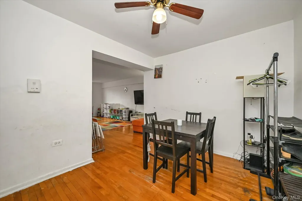 99-30 59ave Corona NY 11368